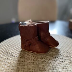 Old Navy Baby Boots